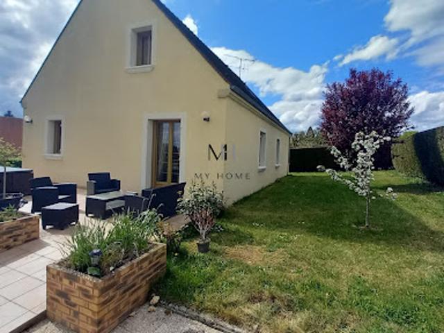 Maison avec jardin et terrasse