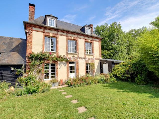 Maison avec jardin et terrasse