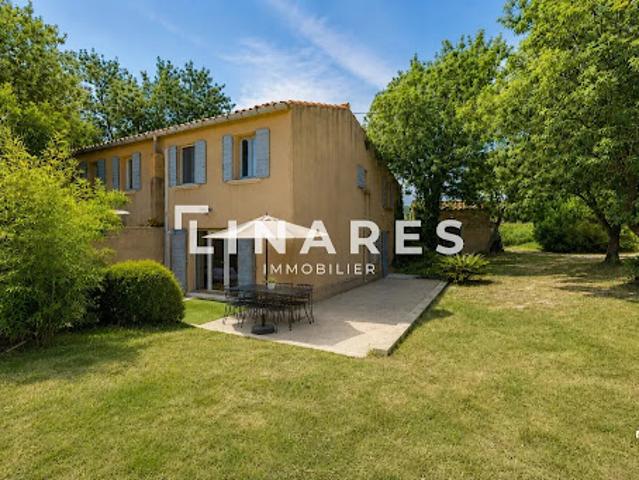 Maison avec jardin et terrasse