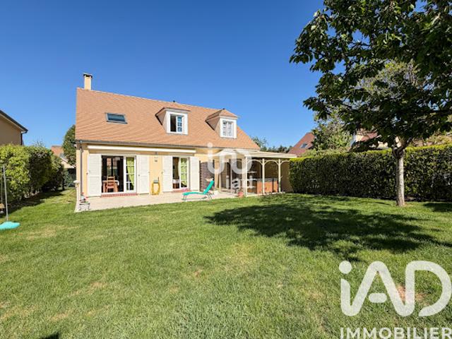 Maison avec jardin et terrasse