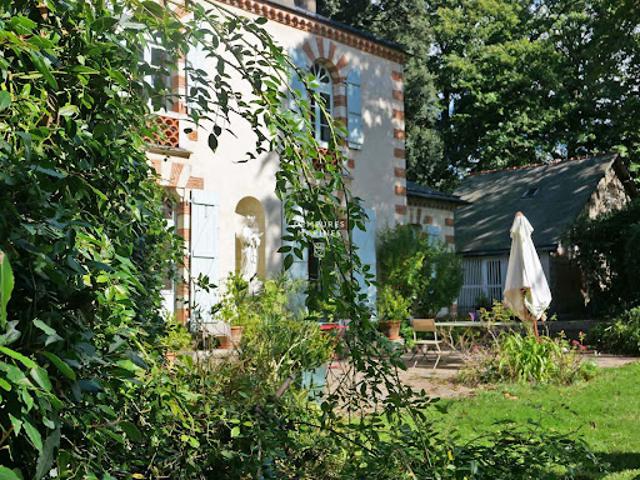 Maison avec jardin et terrasse