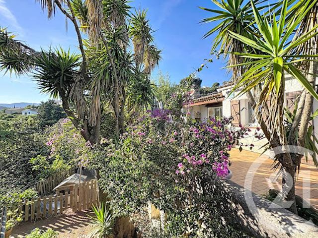 Maison avec jardin et terrasse