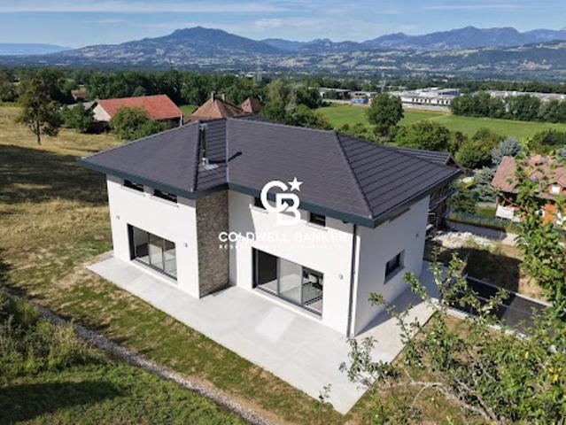 Maison avec jardin et terrasse