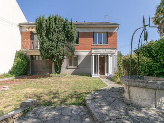 Maison avec jardin et terrasse