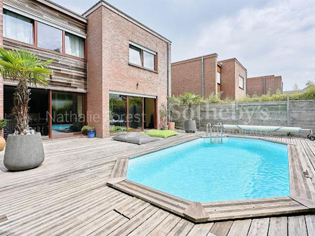 Maison avec jardin et terrasse