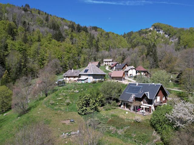 Maison avec jardin et terrasse