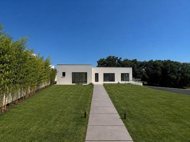 Maison avec jardin et terrasse