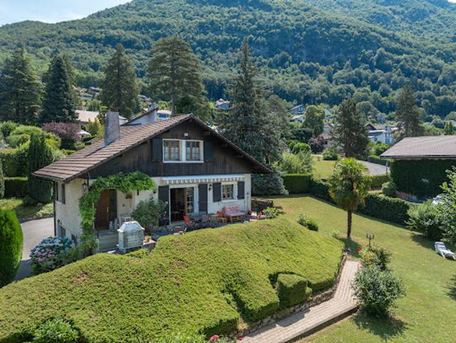 Maison avec jardin et terrasse