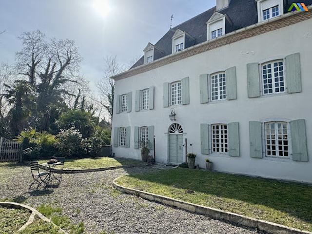Maison avec jardin et terrasse