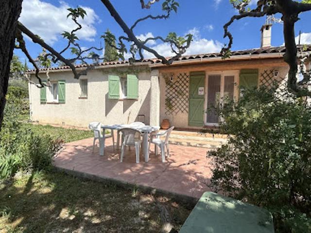 Maison avec jardin et terrasse
