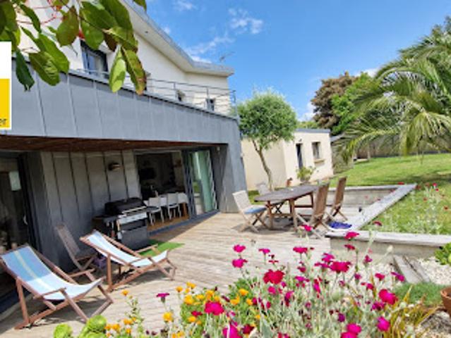 Maison avec jardin et terrasse