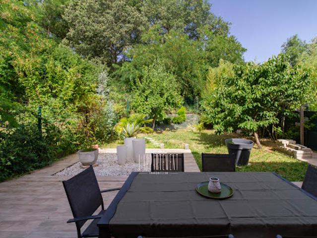 Maison avec jardin et terrasse