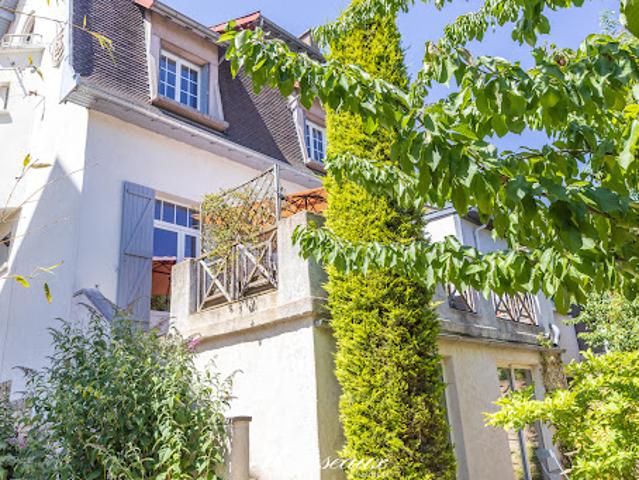 Maison avec jardin et terrasse