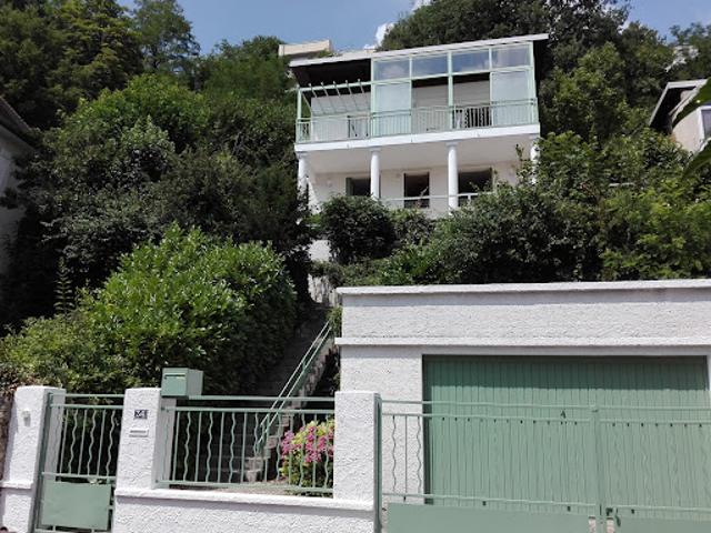 Maison avec jardin et terrasse