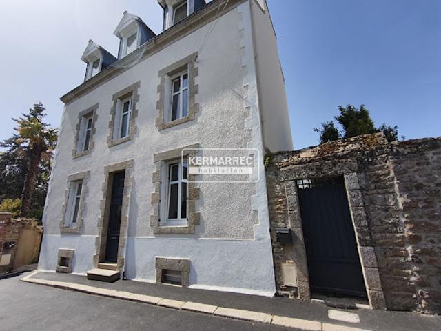 Maison avec jardin et terrasse
