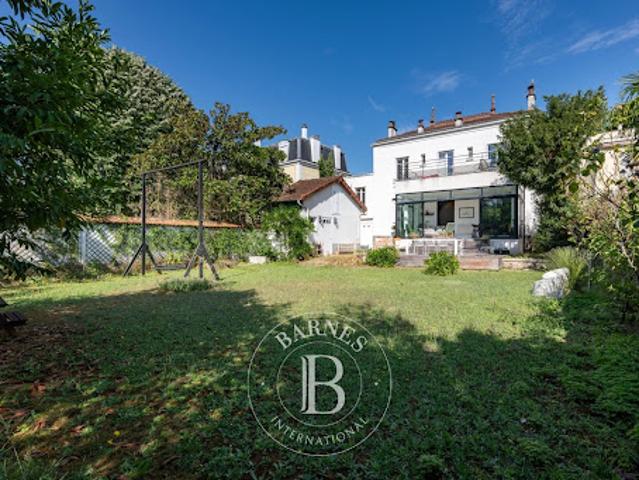 Maison avec jardin et terrasse