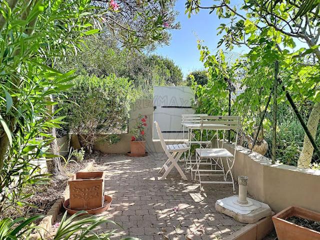 Maison avec jardin et terrasse