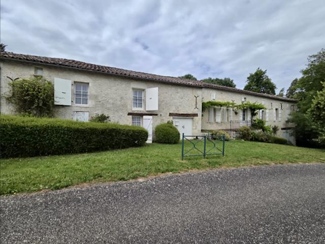 Maison avec jardin et terrasse