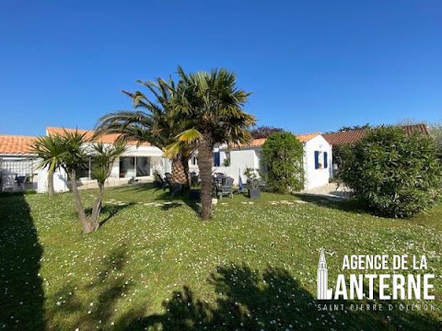 Maison avec jardin et terrasse