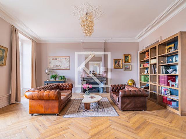 Maison avec jardin et terrasse