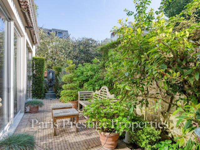 Maison avec jardin et terrasse