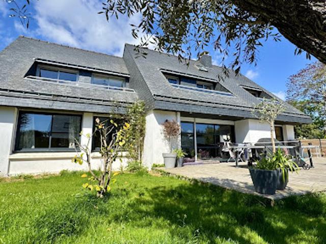 Maison avec jardin et terrasse