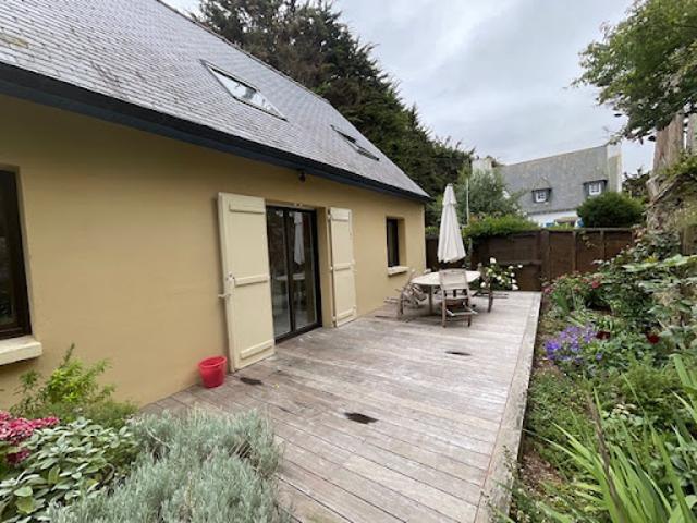 Maison avec jardin et terrasse