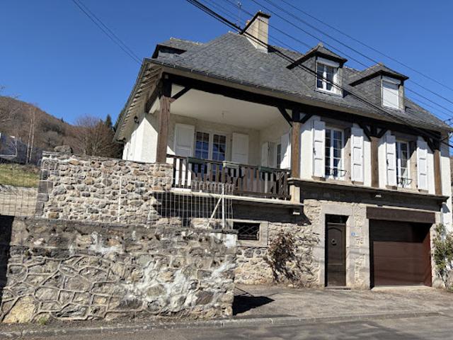Maison avec jardin et terrasse