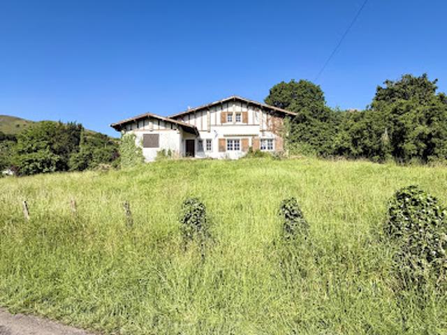 Maison avec jardin et terrasse