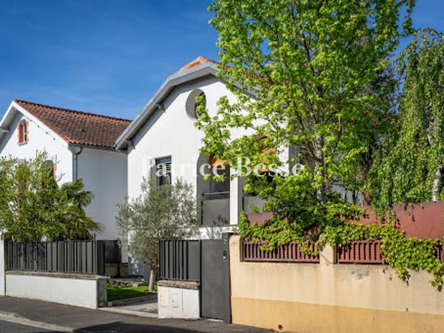 Maison avec jardin et terrasse