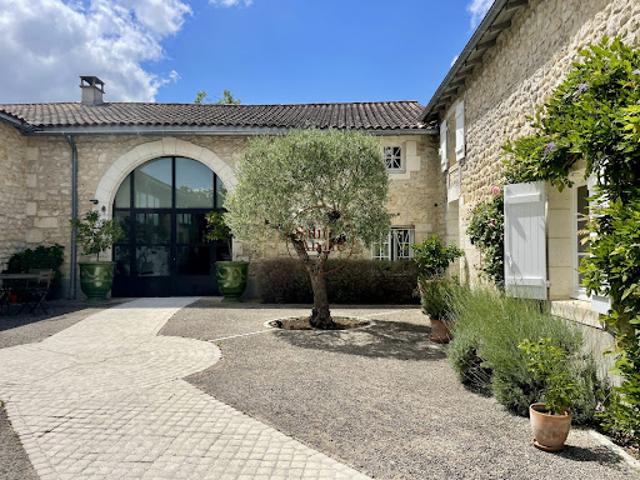 Maison avec jardin et terrasse