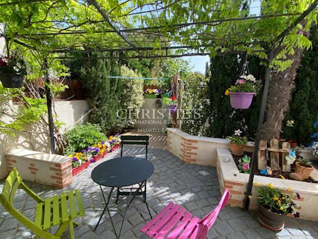 Maison avec jardin et terrasse