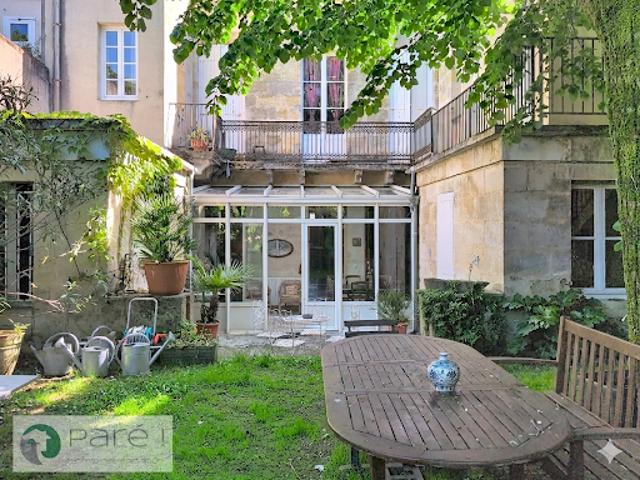 Maison avec jardin et terrasse
