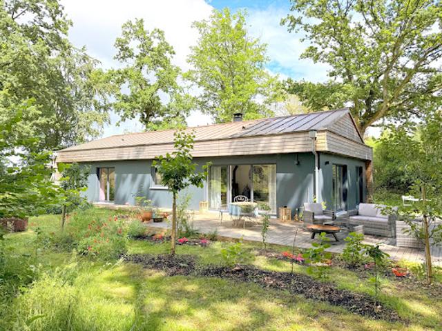 Maison avec jardin et terrasse