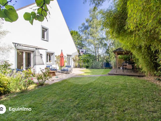 Maison avec jardin et terrasse