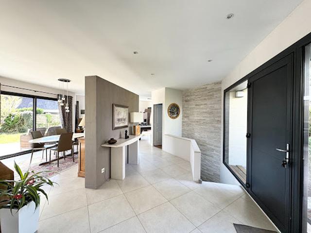 Maison avec jardin et terrasse