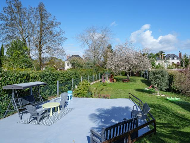 Maison avec jardin et terrasse