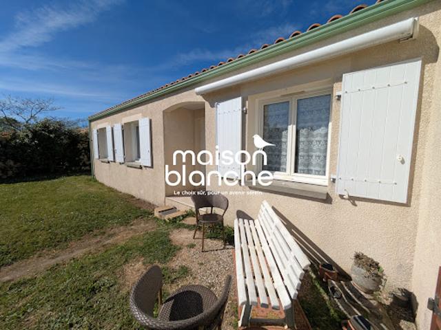 Maison avec jardin et terrasse