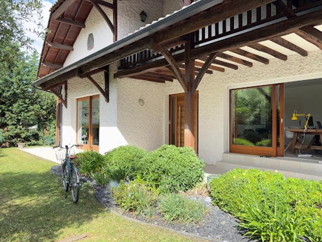 Maison avec jardin et terrasse