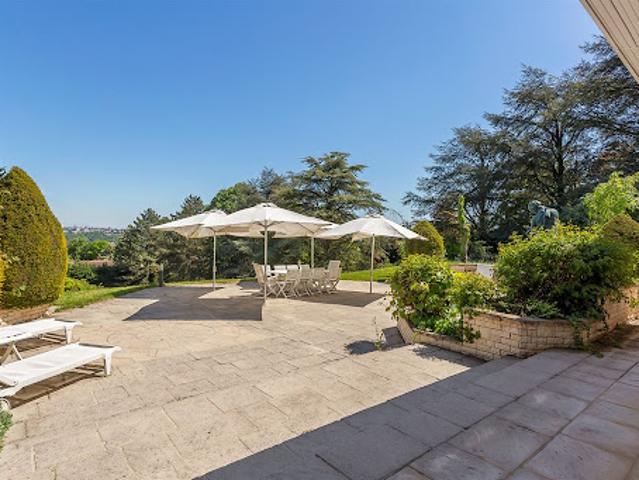 Maison avec jardin et terrasse