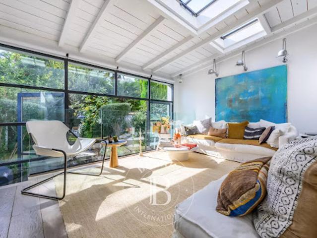 Maison avec jardin et terrasse