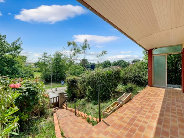 Maison avec jardin et terrasse