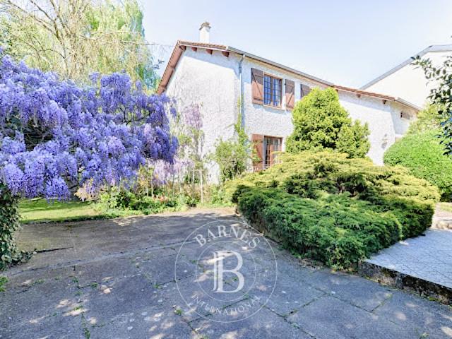 Maison avec jardin et terrasse