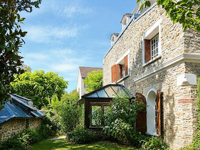Maison avec jardin et terrasse