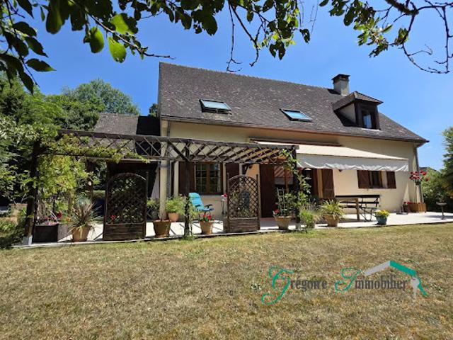 Maison avec jardin et terrasse
