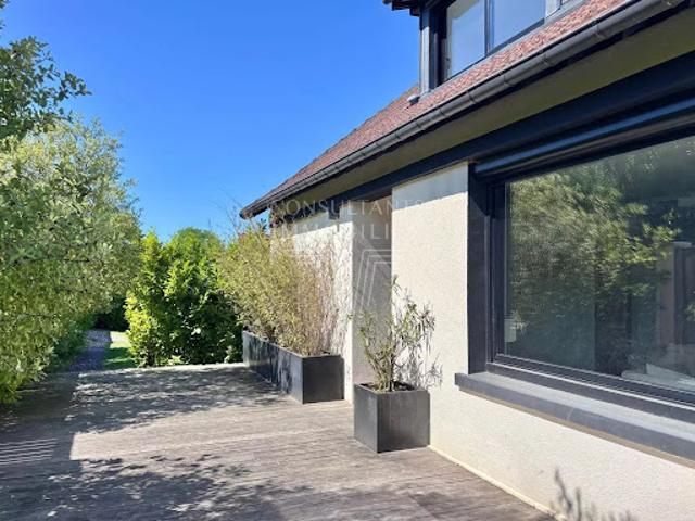 Maison avec jardin et terrasse