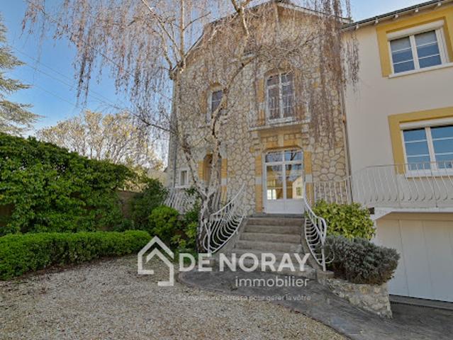 Maison avec jardin et terrasse