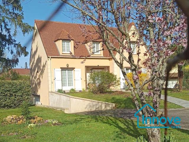 Maison avec jardin et terrasse