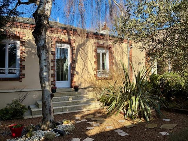 Maison avec jardin et terrasse