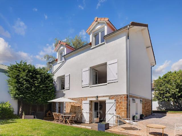 Maison avec jardin et terrasse